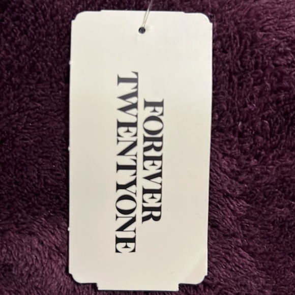 Off white/cream crop top - Picture 3 of 3